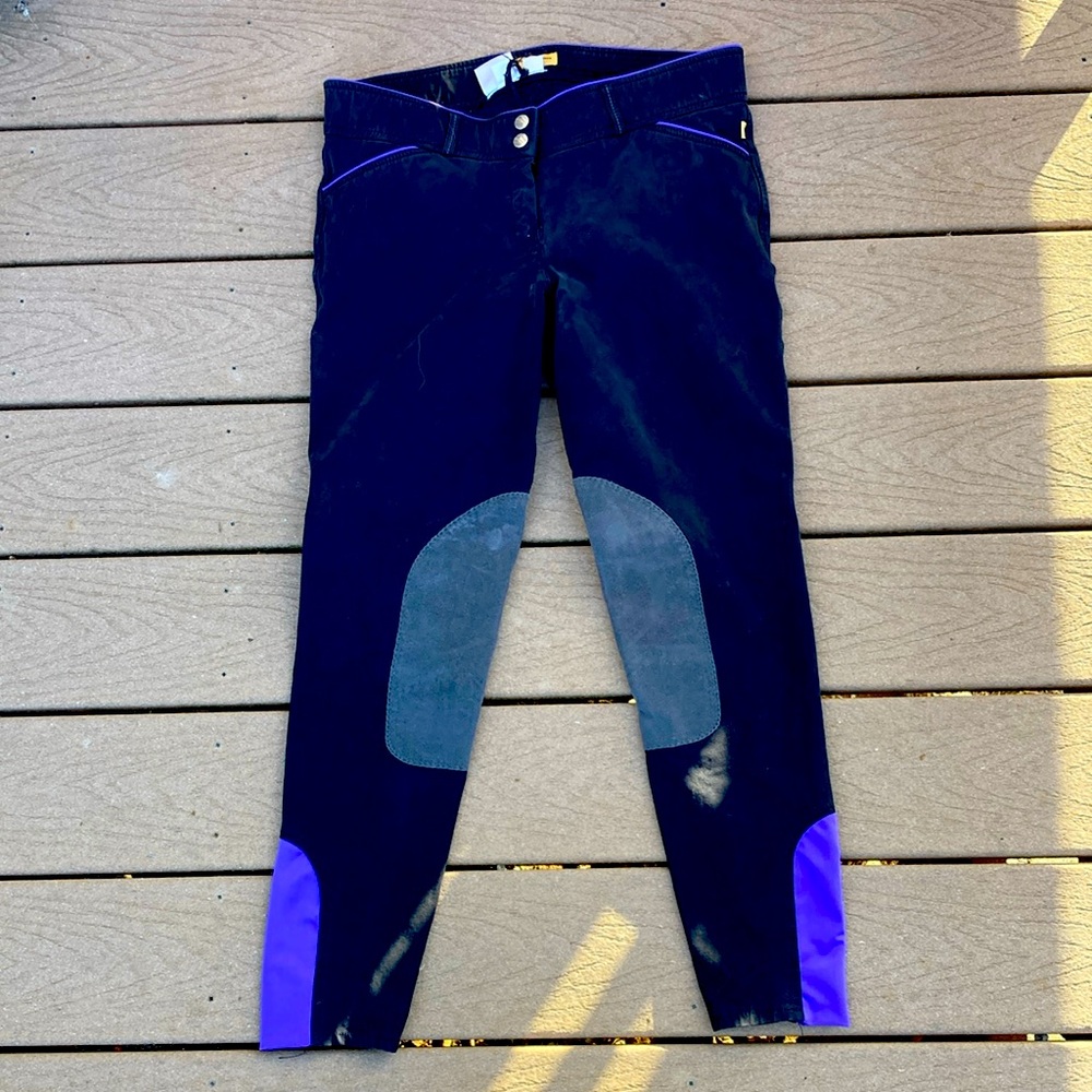 Devon-Aire riding attire
Women’s English Equestrian pants size 30 waist medium